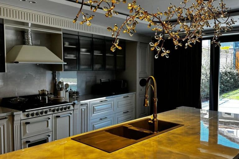 Acarkent'te 2000m2 Arsa İçinde Yenilenmiş Sıfır Villa 4