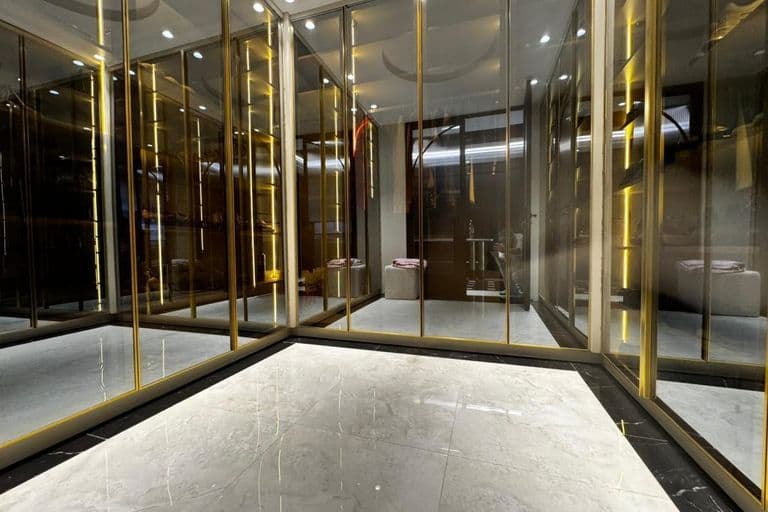 Acarkent'te 2000m2 Arsa İçinde Yenilenmiş Sıfır Villa 8