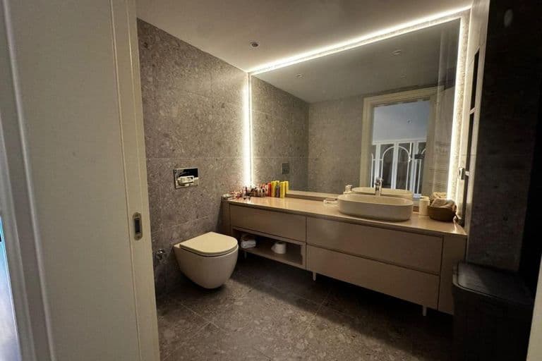 Acarkent'te 2000m2 Arsa İçinde Yenilenmiş Sıfır Villa 12