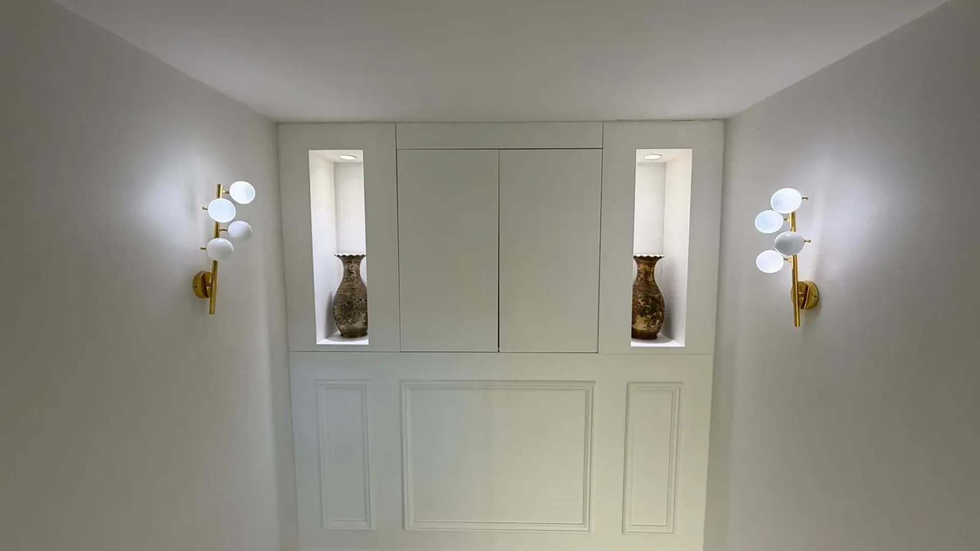 Acarkent'te Düz Girişli ve Büyük Bahçeli Modern Satılık Villa 11