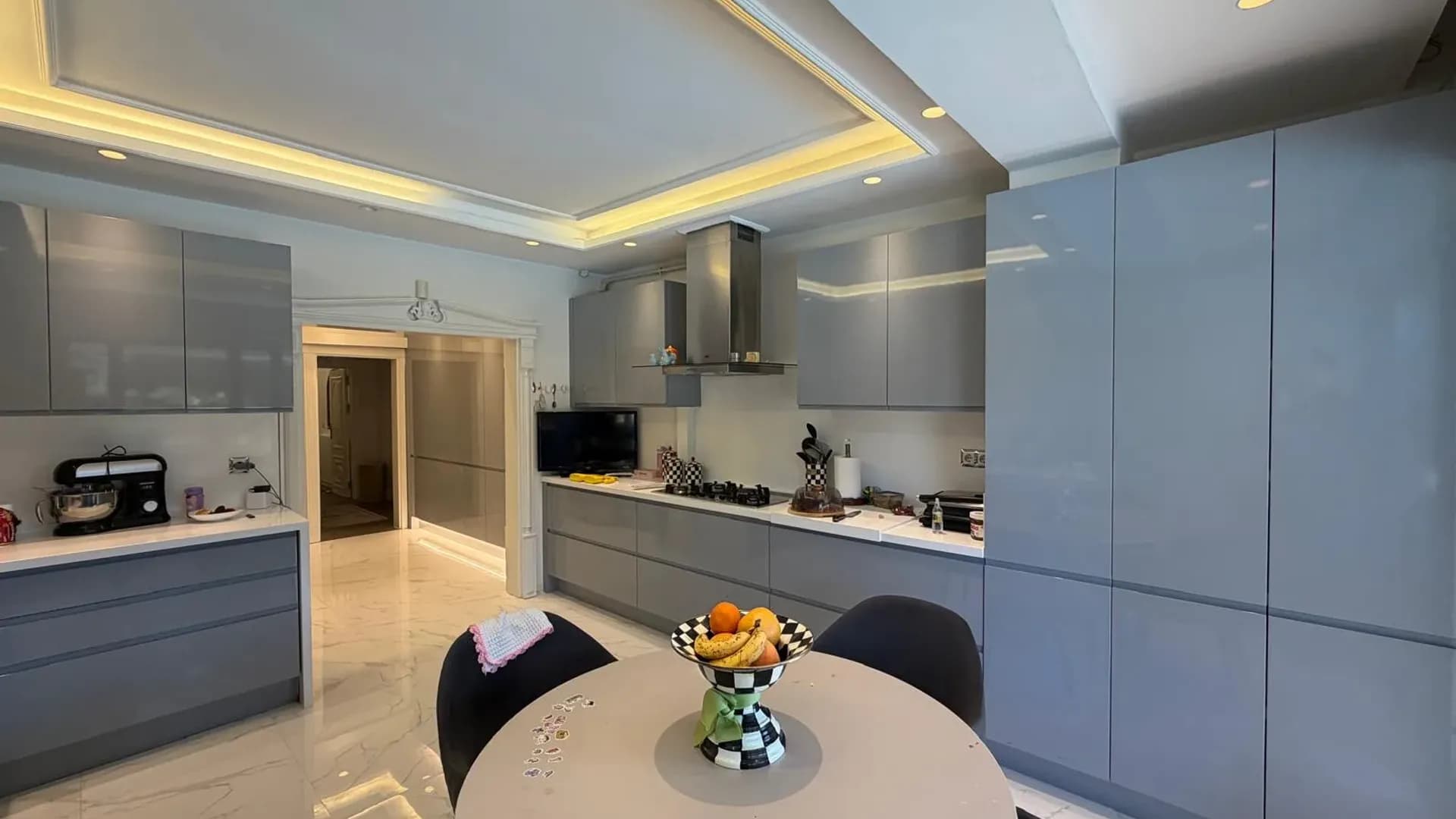 Acarkent'te Düz Girişli ve Büyük Bahçeli Modern Satılık Villa 21