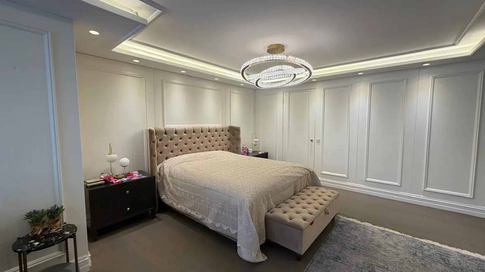 Acarkent'te Düz Girişli ve Büyük Bahçeli Modern Satılık Villa 23