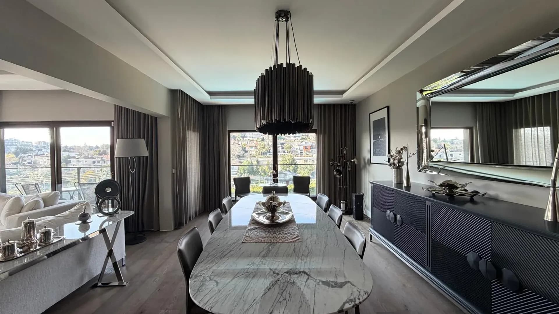 Acarkent'te Düz Girişli ve Büyük Bahçeli Modern Satılık Villa 38