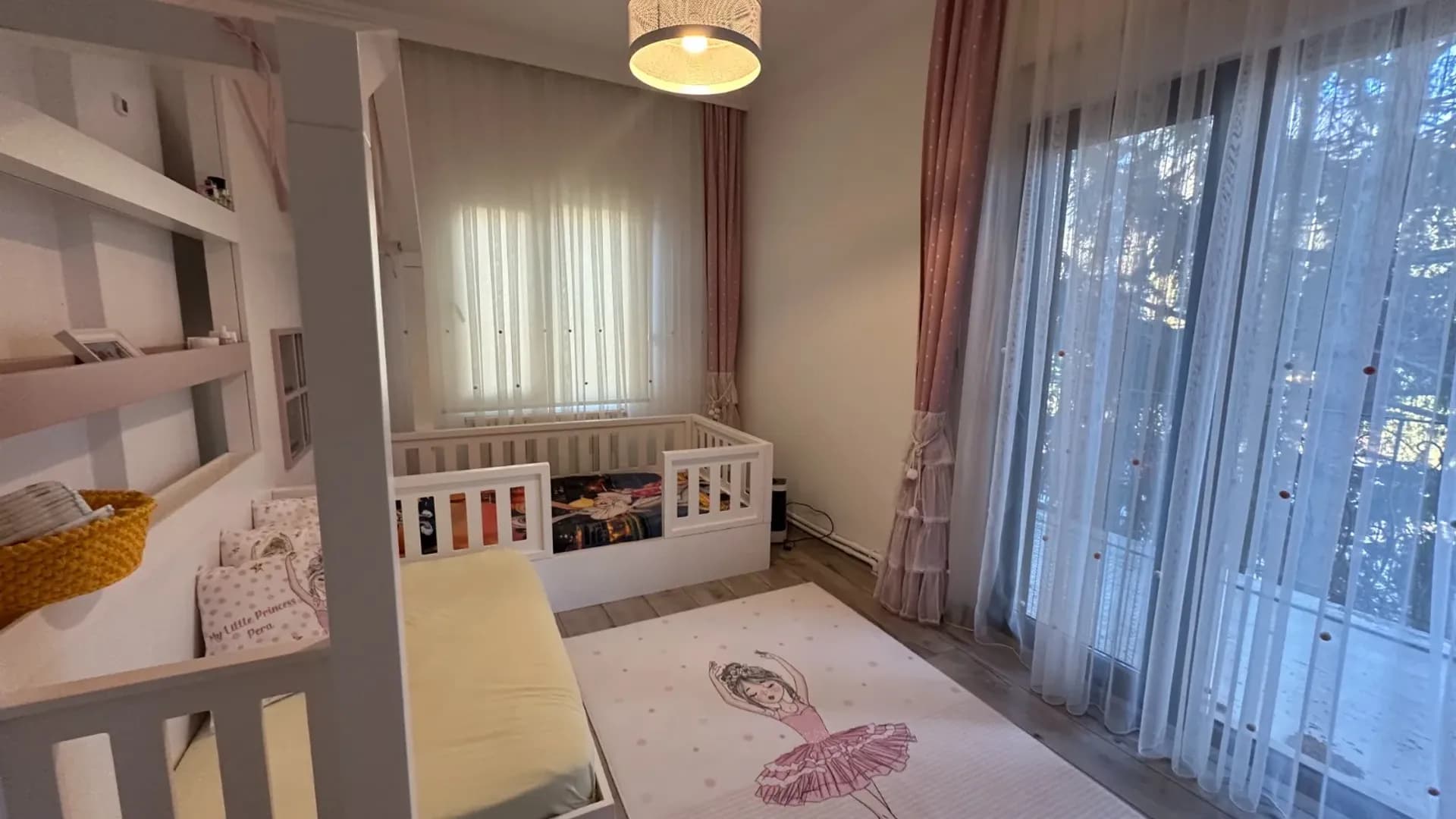 Acarkent'te İçi Yenilenmiş Satılık B Tipi Villa 6