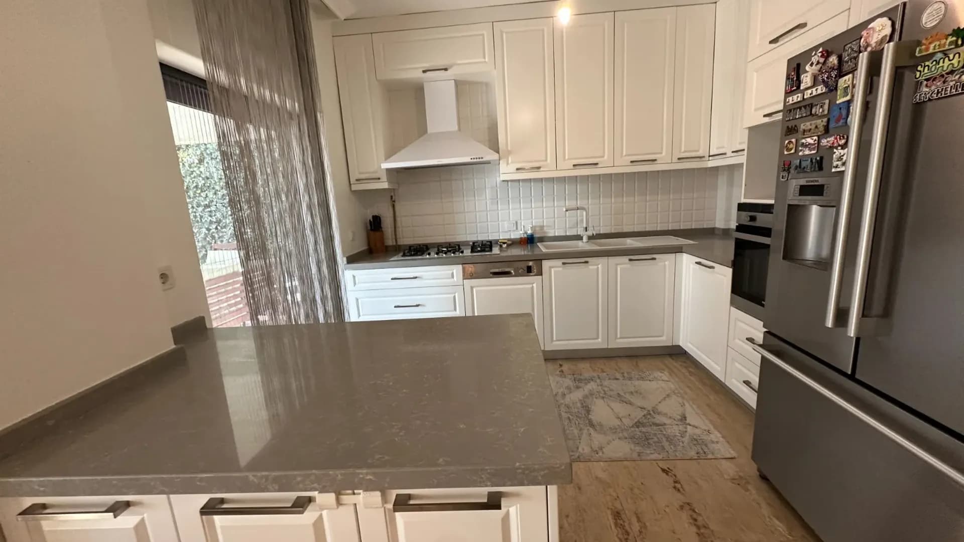 Acarkent'te İçi Yenilenmiş Satılık B Tipi Villa 17