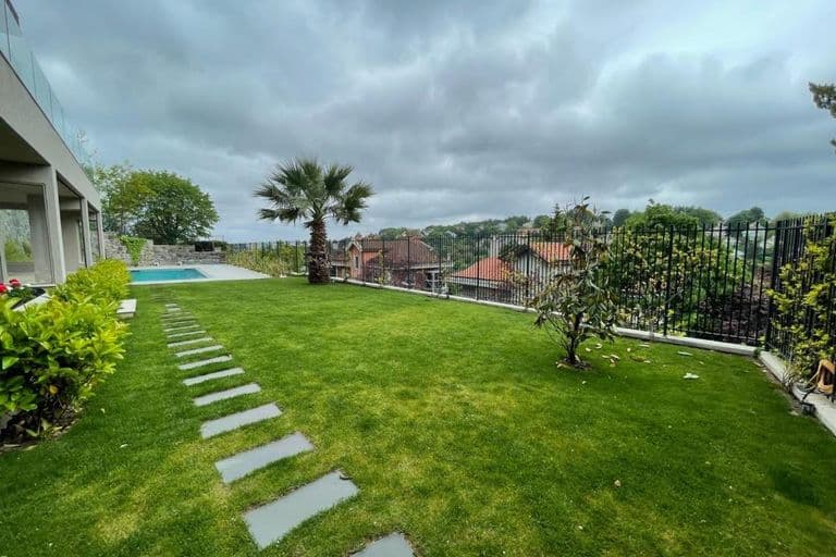 Acarkent'te Satılık Yenilenmiş Satılık Ticari Villa 5