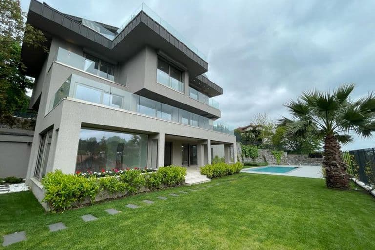 Acarkent'te Satılık Yenilenmiş Satılık Ticari Villa 3