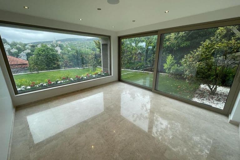 Acarkent'te Satılık Yenilenmiş Satılık Ticari Villa 13