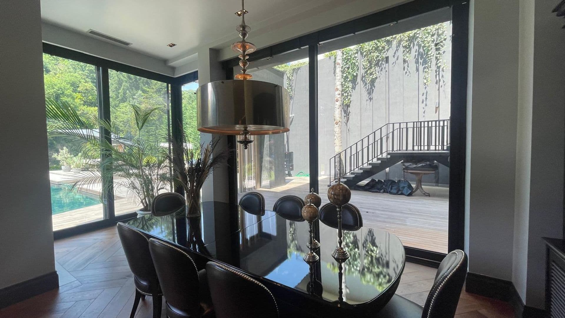 Acarkent'te İzole Bahçeli Özel Tasarımlı Satılık Sıfır Villa 5