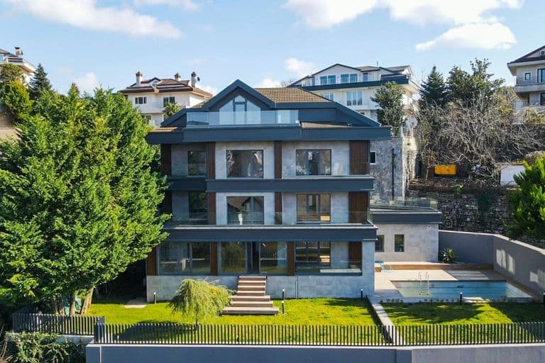 Acarkent'te Konaklar Manzaralı Yenilenmiş CR Tipi Villa 1