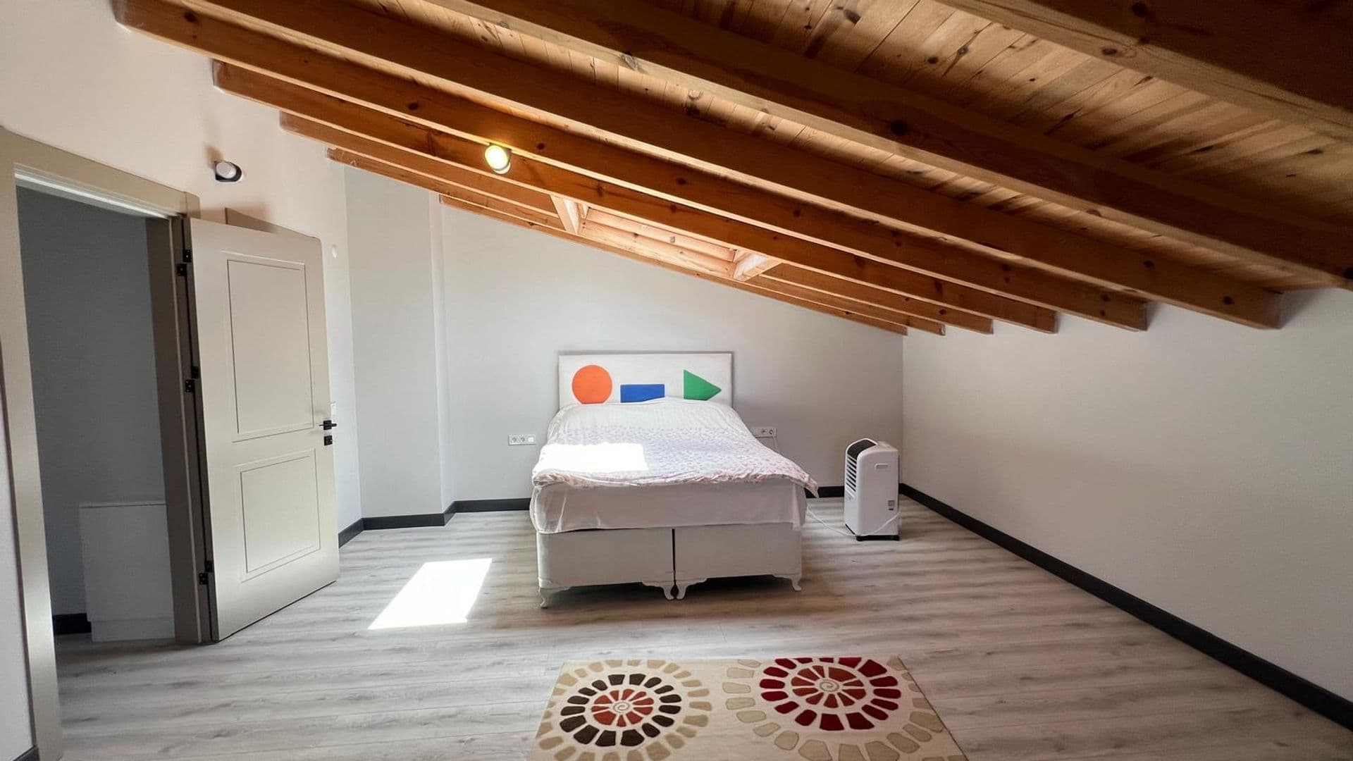 Reşadiye'de Müstakil Havuzlu Modern Sıfır Kiralık Villa 3