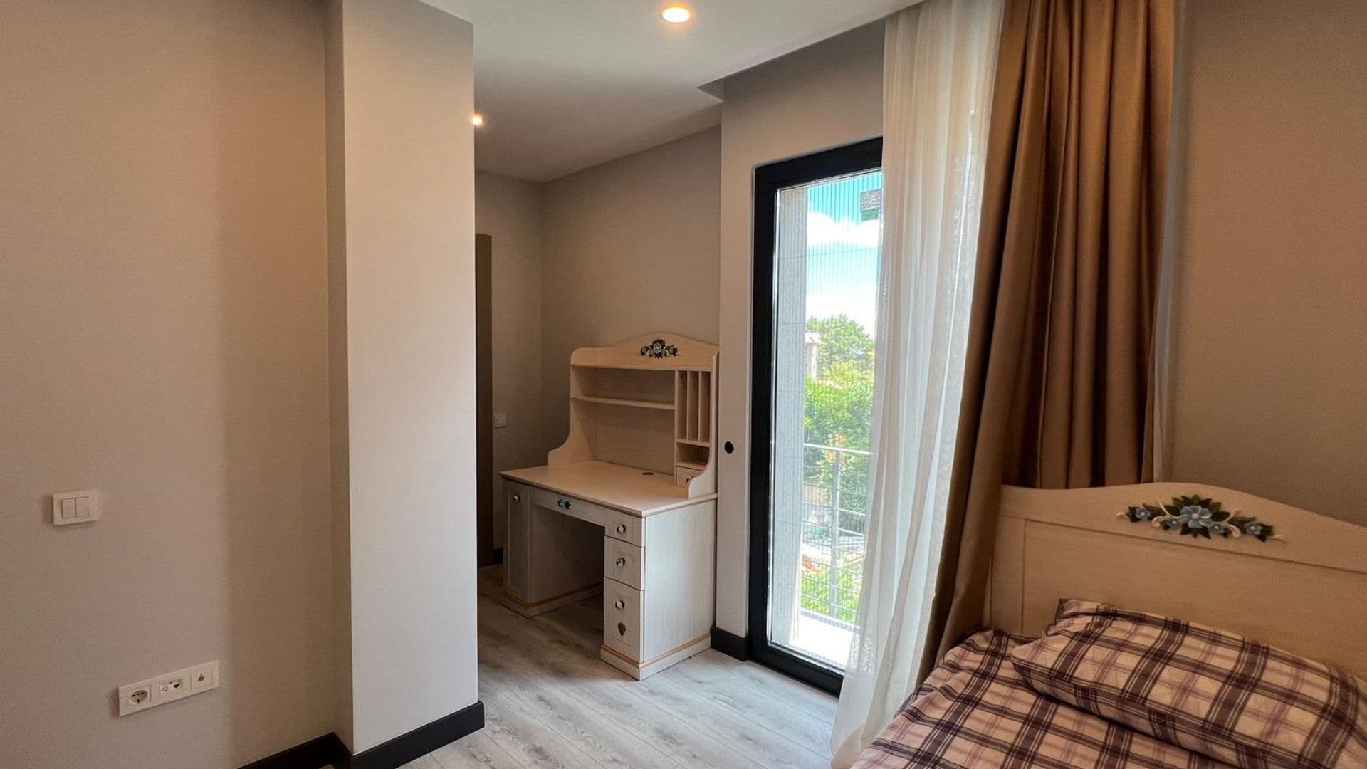 Reşadiye'de Müstakil Havuzlu Modern Sıfır Kiralık Villa 10