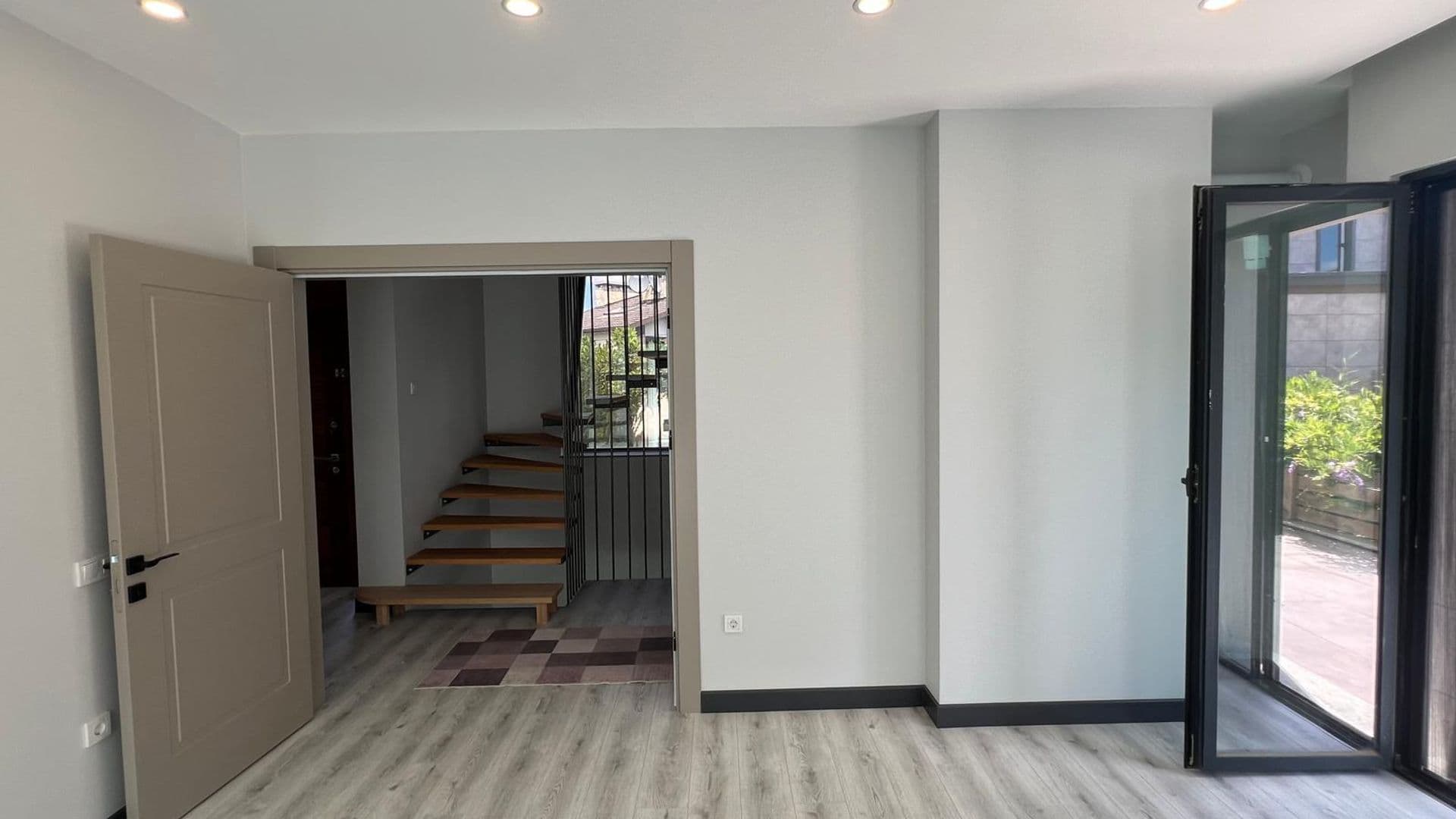 Reşadiye'de Müstakil Havuzlu Modern Sıfır Satılık Villa 20