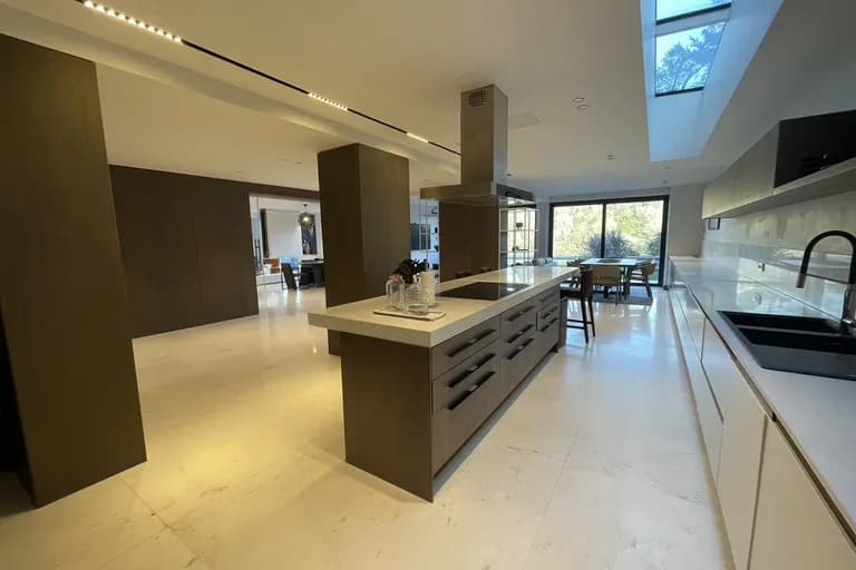 Acarkent'te Sıradışı Ultra Lüks Eşyalı Satılık Villa 19